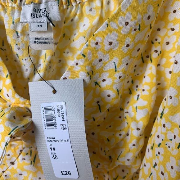 River Island yellow floral crop top with bow (NWT) - Picture 3 of 4